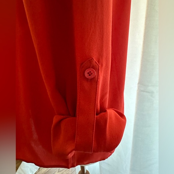 Iris and Ink blouse, silk, size 10, NWT - Picture 2 of 5